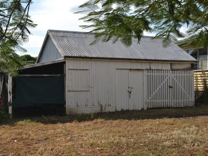 22 Warton St, Gayndah QLD 4625