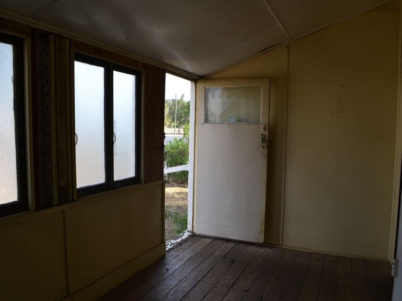 22 Warton St, Gayndah QLD 4625