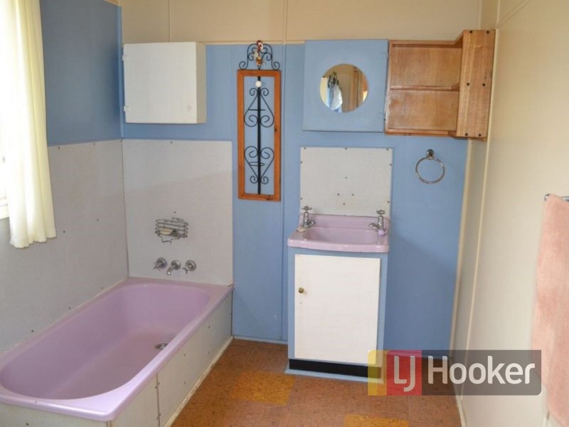 28 South Street, Gayndah QLD 4625