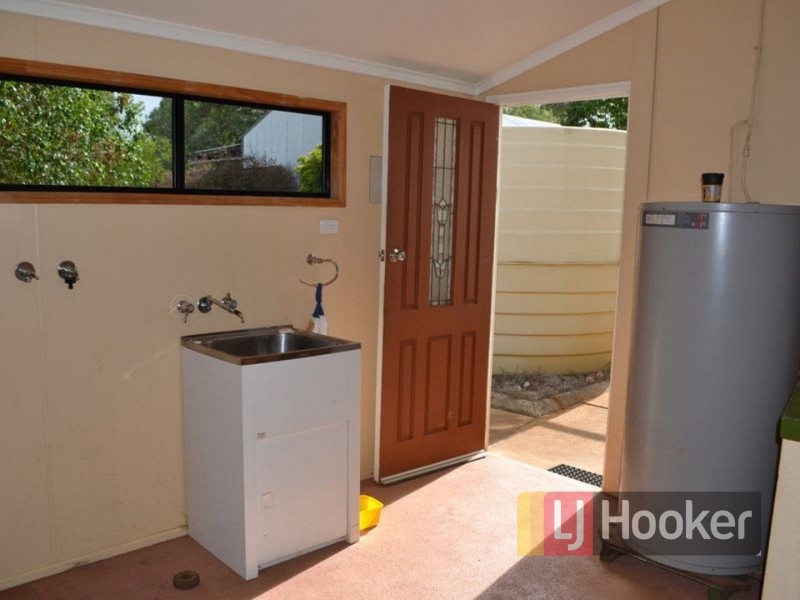 28 South Street, Gayndah QLD 4625