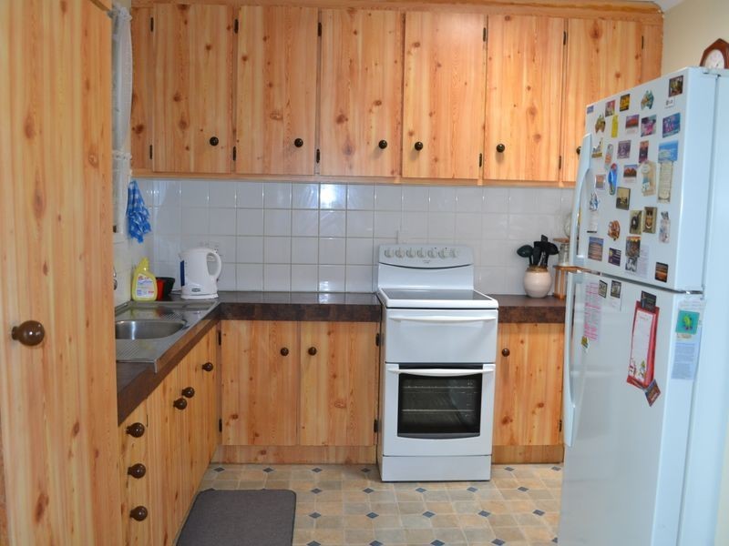 74 Warton St, Gayndah QLD 4625