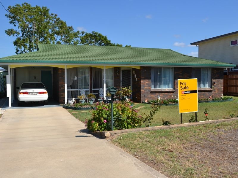 74 Warton St, Gayndah QLD 4625