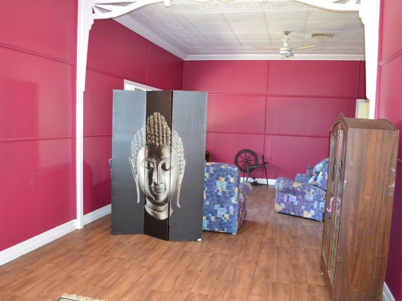 8 Bridge Street, Gayndah QLD 4625