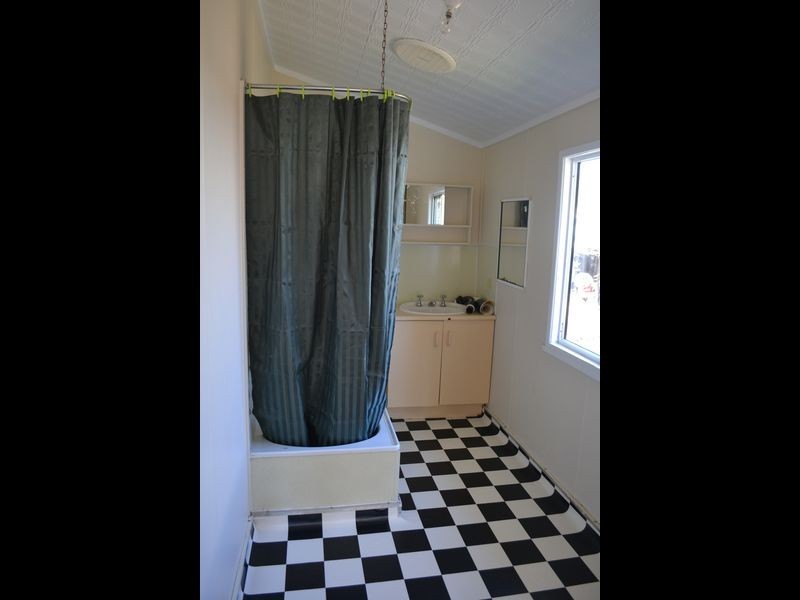 8 Bridge Street, Gayndah QLD 4625