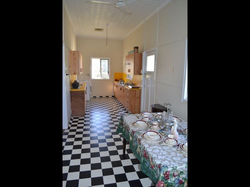 8 Bridge Street, Gayndah QLD 4625