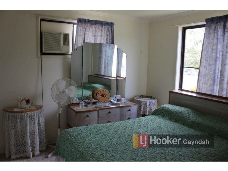 32 Walsh St, Biggenden QLD 4621