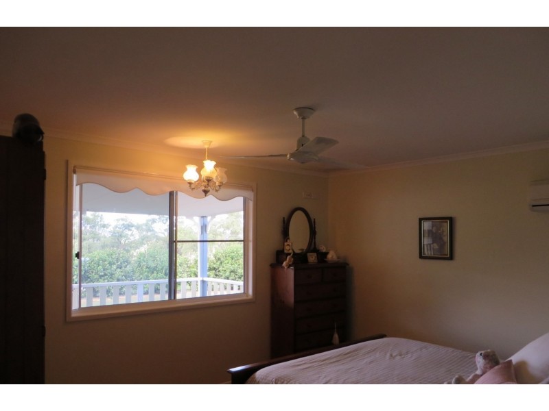 42 Eight Mile Rd, Mount Perry QLD 4671