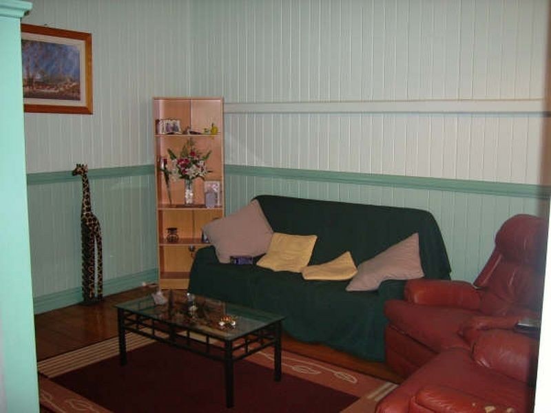 30 Porter St, Gayndah QLD 4625