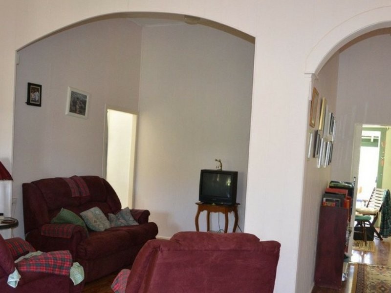 83 Moreton St, Eidsvold QLD 4627