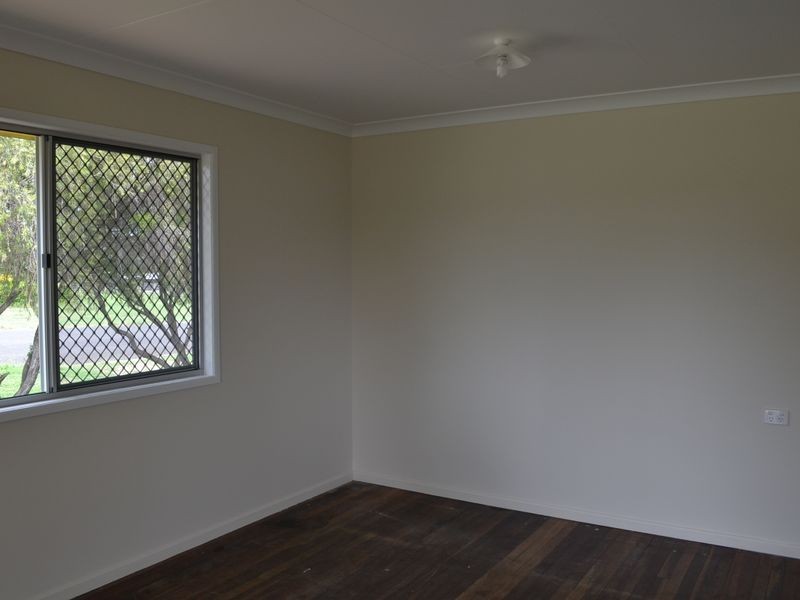 80 Warton St, Gayndah QLD 4625