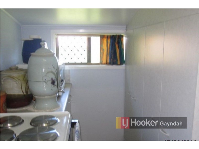 6 Walsh St, Biggenden QLD 4621