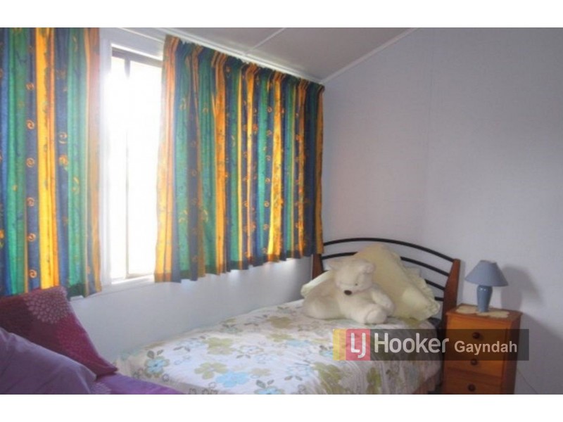 6 Walsh St, Biggenden QLD 4621