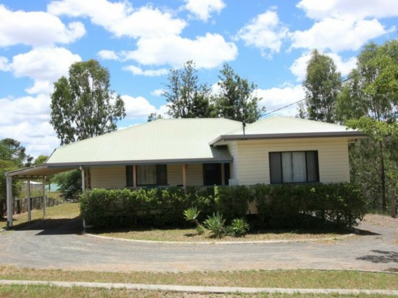 8 Pearson St, Mount Perry QLD 4671