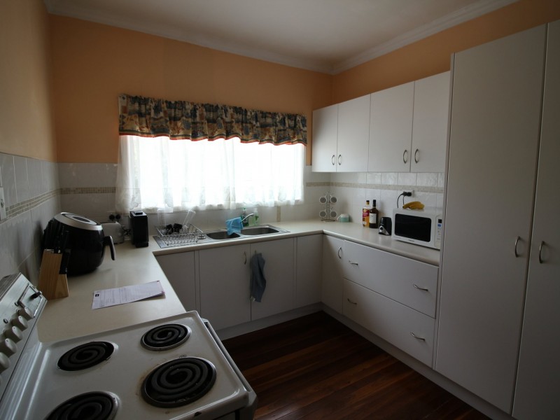 8 Pearson St, Mount Perry QLD 4671