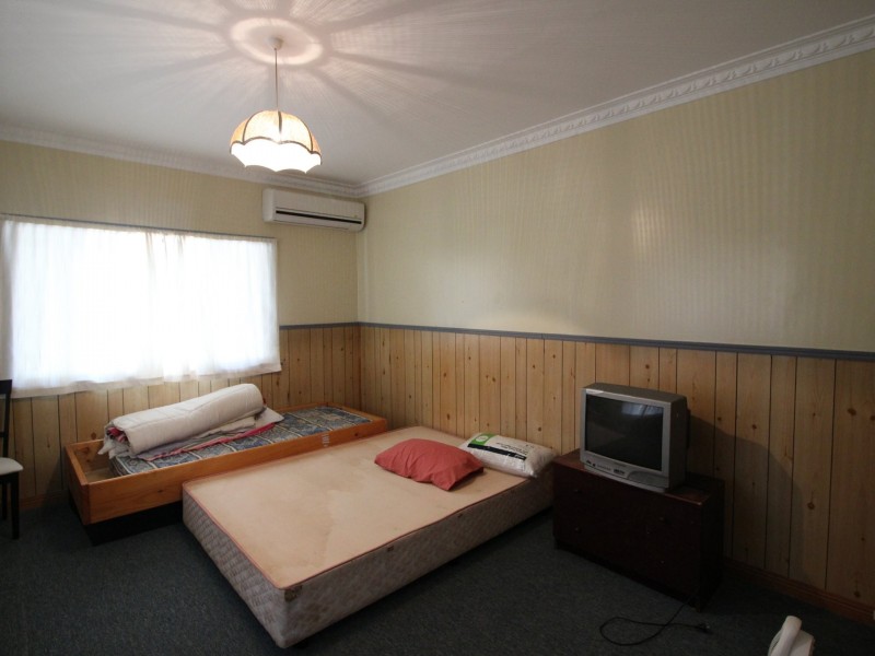 8 Pearson St, Mount Perry QLD 4671