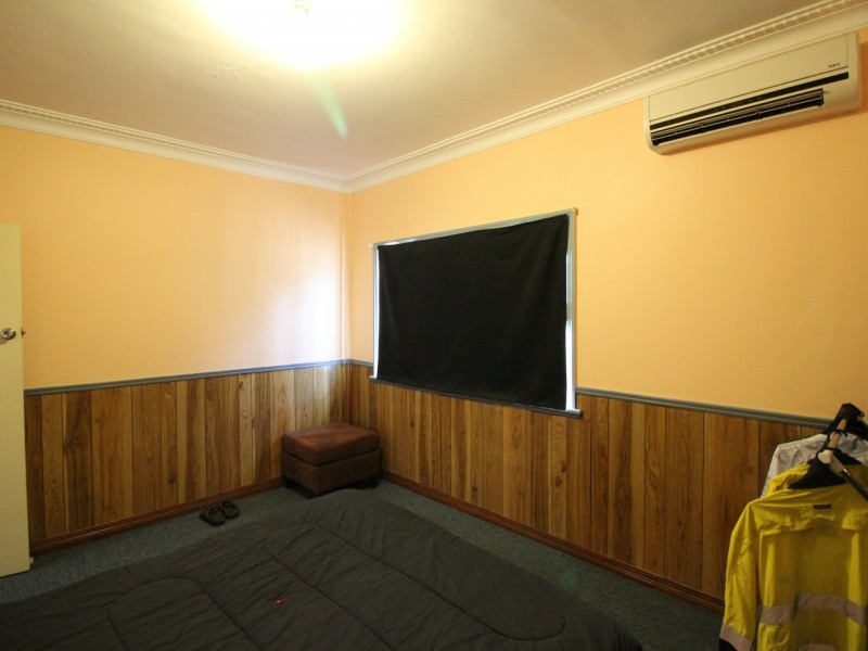 8 Pearson St, Mount Perry QLD 4671