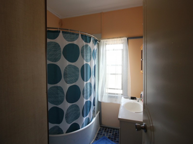 8 Pearson St, Mount Perry QLD 4671