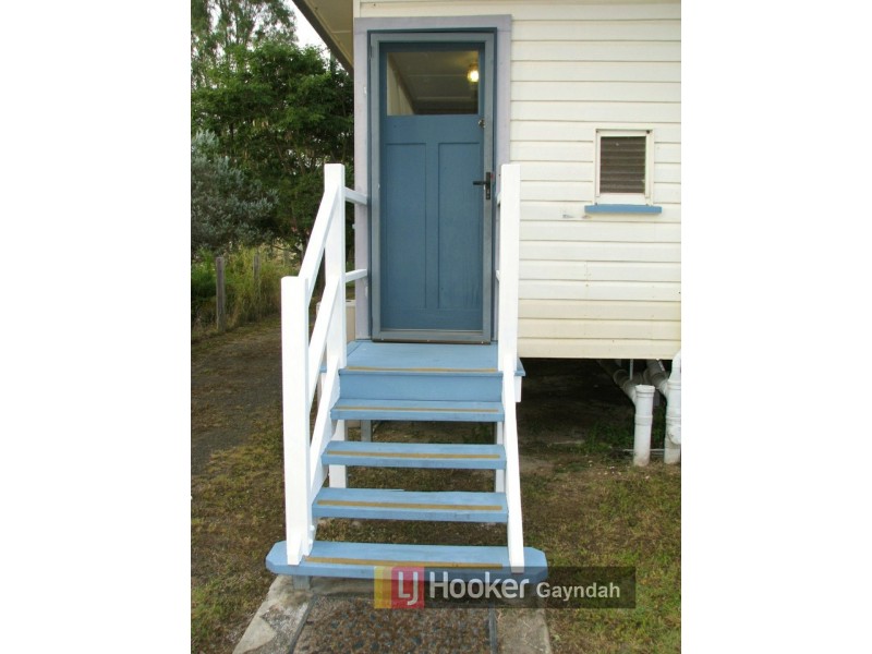 8 Pearson St, Mount Perry QLD 4671