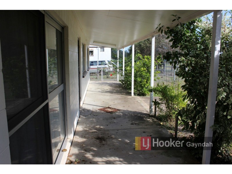 11 Donelly St, Mount Perry QLD 4671