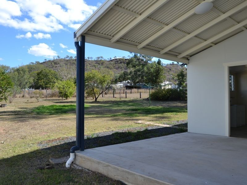 8 Old Nanango Road, Gayndah QLD 4625