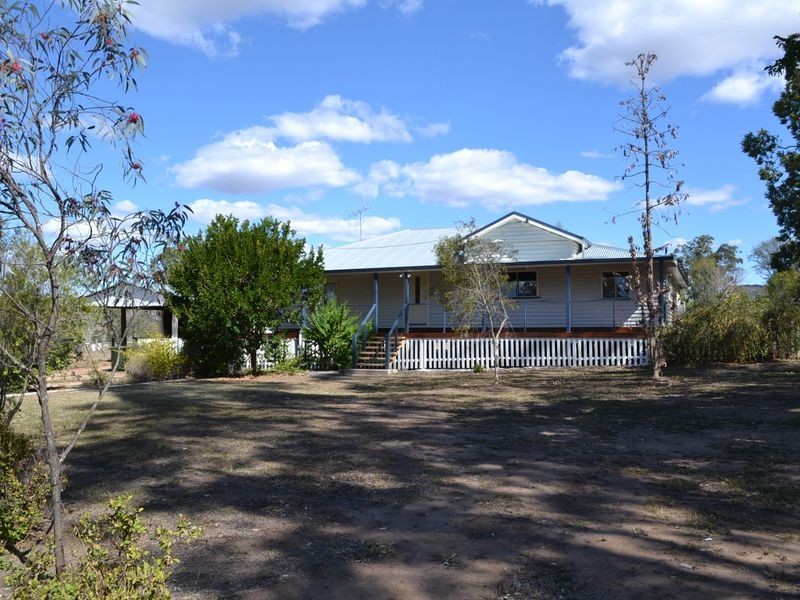 8 Old Nanango Road, Gayndah QLD 4625
