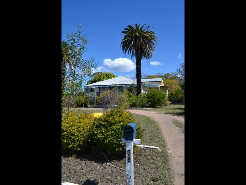 28 Barrow Street, Gayndah QLD 4625
