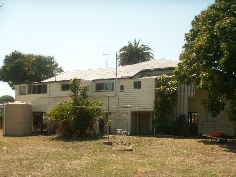 28 Barrow Street, Gayndah QLD 4625