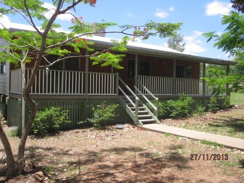 27 Downing Street, Gayndah QLD 4625