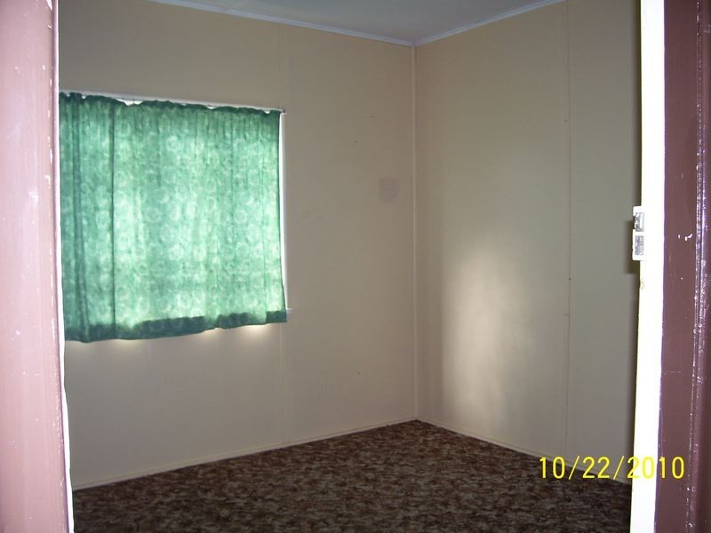 12a Walker St, Gayndah QLD 4625