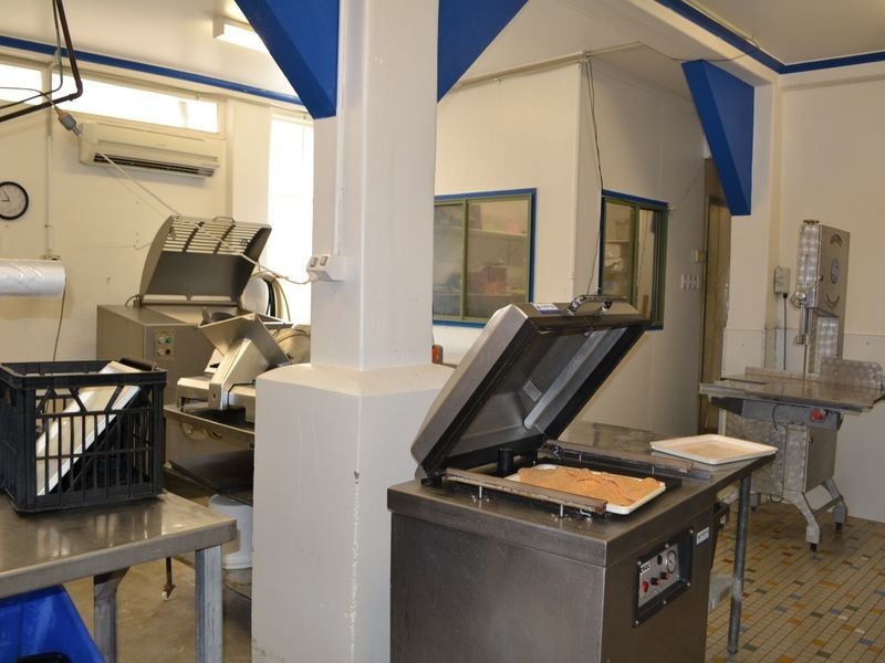 6 Capper St, Gayndah QLD 4625