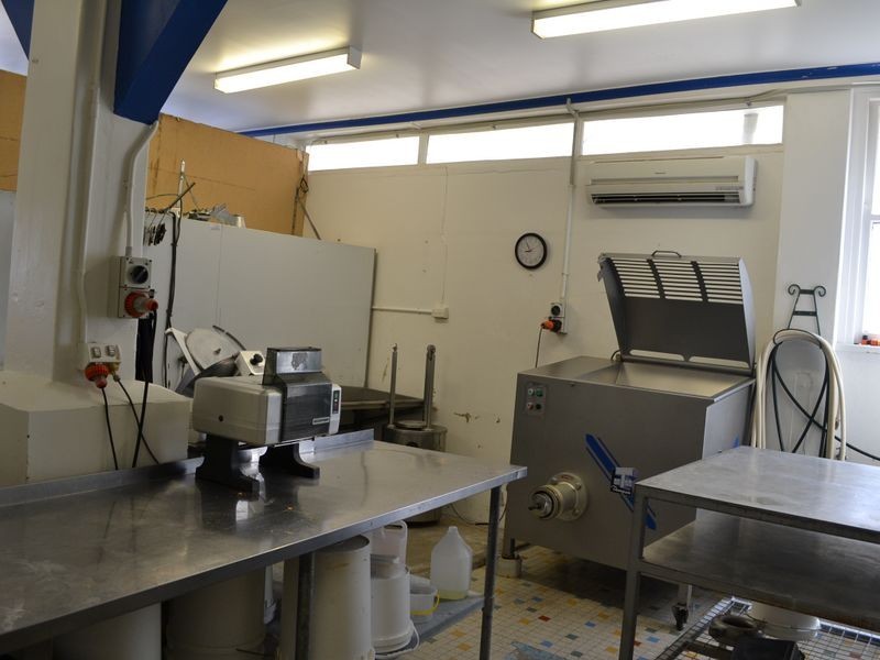 6 Capper St, Gayndah QLD 4625