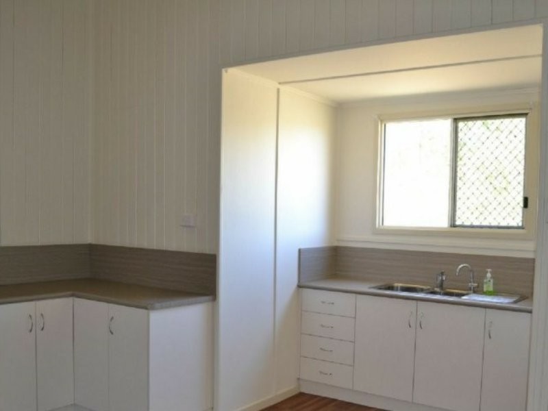 19 Downing Street, Gayndah QLD 4625