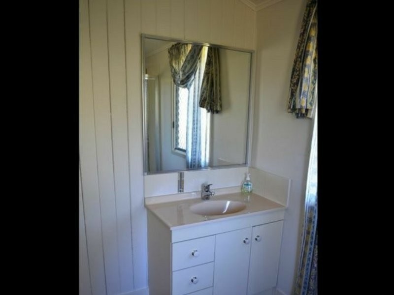 19 Downing Street, Gayndah QLD 4625