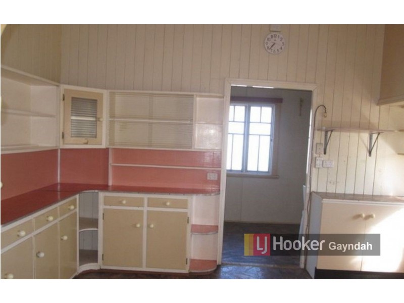 11 George St, Biggenden QLD 4621