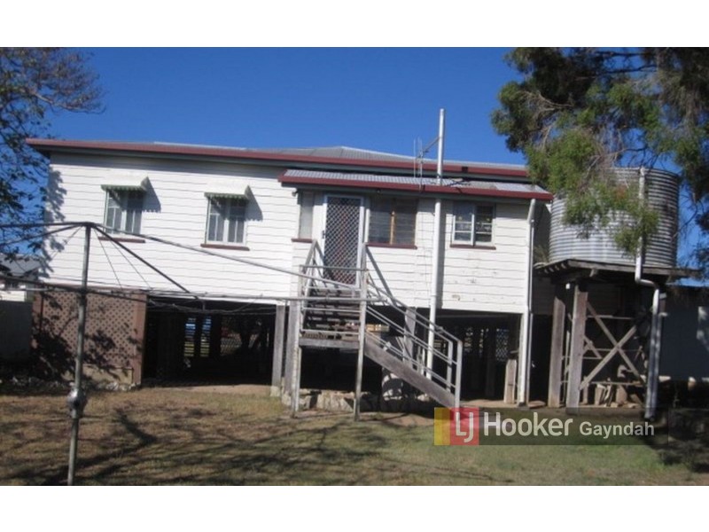 11 George St, Biggenden QLD 4621