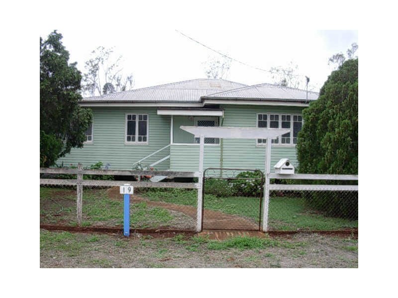 19 Main Street, Coalstoun Lakes, Biggenden QLD 4621