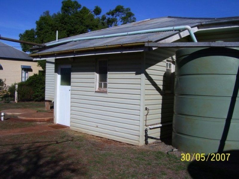 19 Main Street, Coalstoun Lakes, Biggenden QLD 4621