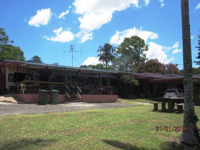 74 Heusman St, Mount Perry QLD 4671
