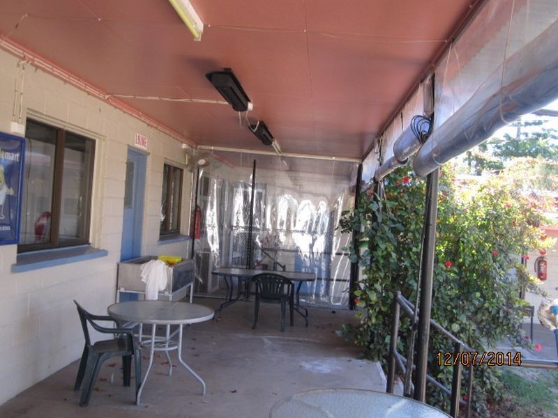 74 Heusman St, Mount Perry QLD 4671