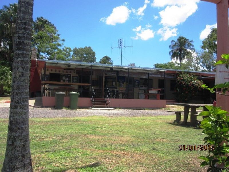 74 Heusman St, Mount Perry QLD 4671