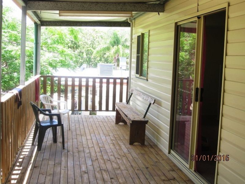 74 Heusman St, Mount Perry QLD 4671