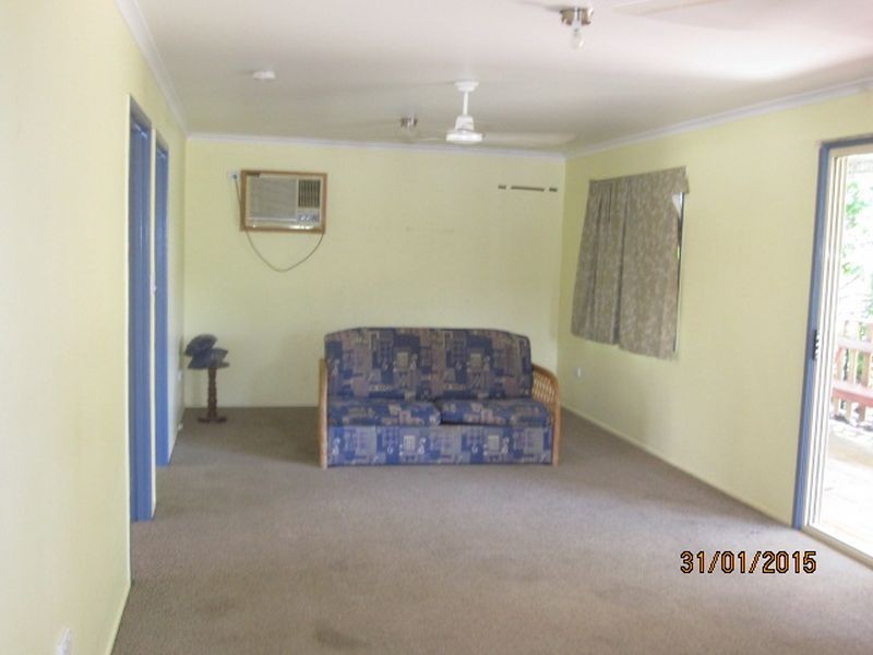 74 Heusman St, Mount Perry QLD 4671