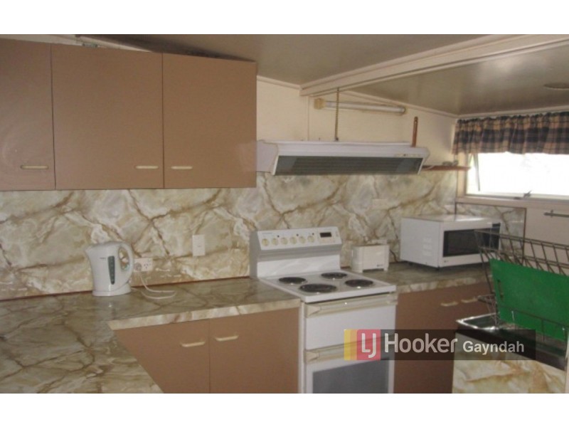 94 Heusman St, Mount Perry QLD 4671