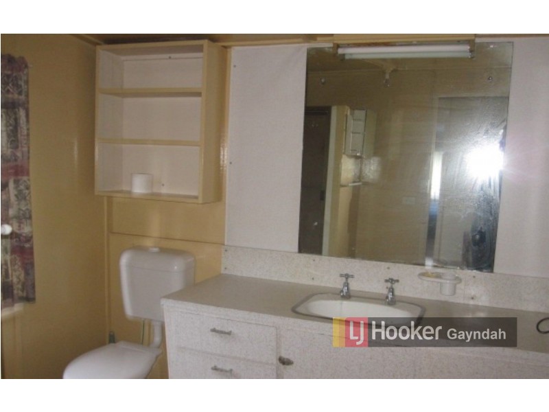 94 Heusman St, Mount Perry QLD 4671