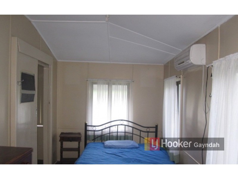 94 Heusman St, Mount Perry QLD 4671