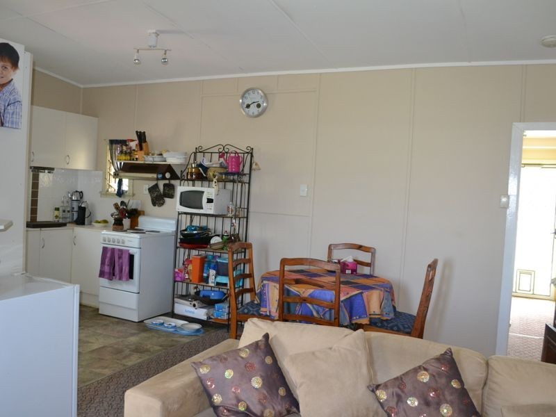 8 Adelong St, Gayndah QLD 4625