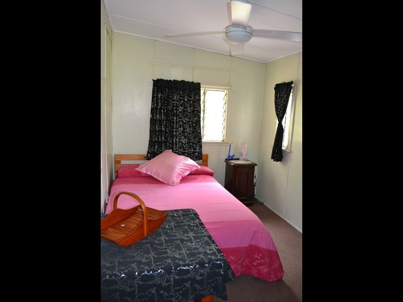 8 Adelong St, Gayndah QLD 4625