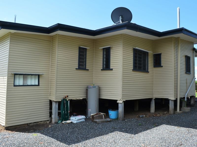 8 Adelong St, Gayndah QLD 4625