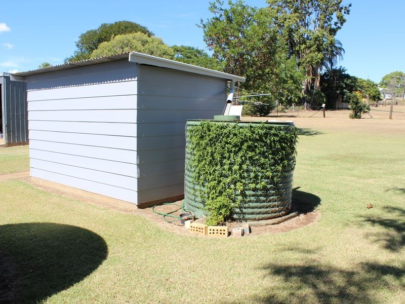 25 Arthur St, Gayndah QLD 4625