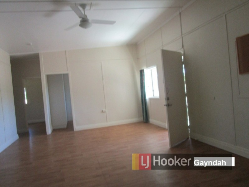 13 – 15 Winifred Cobbo St, Gayndah QLD 4625